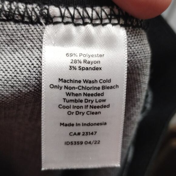 Talbots Size 8 Petite Black Striped Micro Houndstooth Pull-On Soho Ankle Pants - Picture 5 of 5